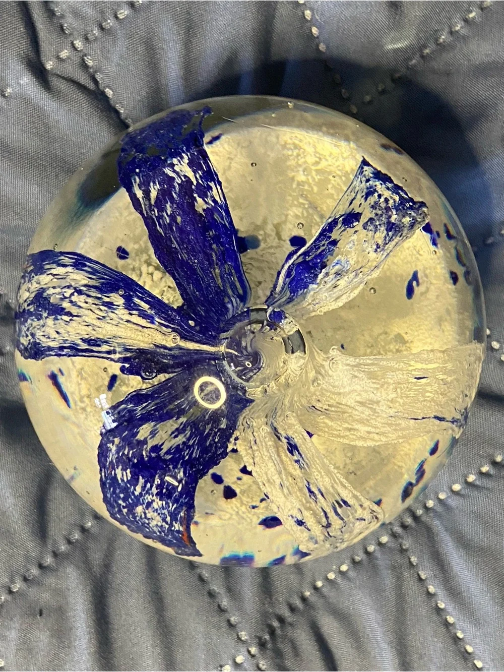 MURANO Blown Glass RED Streak Imperfection Blue-White Flower Art Paperweight